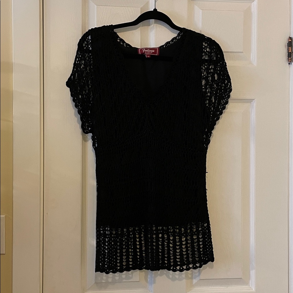 Vintage 1990s Feelings lined crochet v neck tee tunic witchy goth vampire